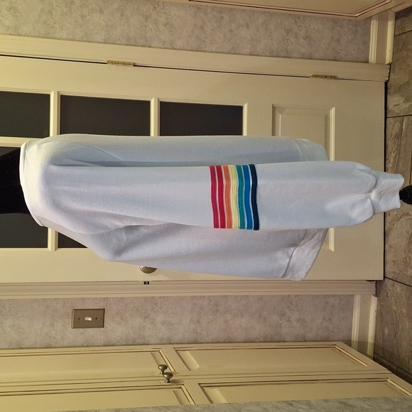 "MECLOTH" SZ. M, Ladies white, rainbow sleeves, 100%polyester, like new conditio - Picture 2 of 14